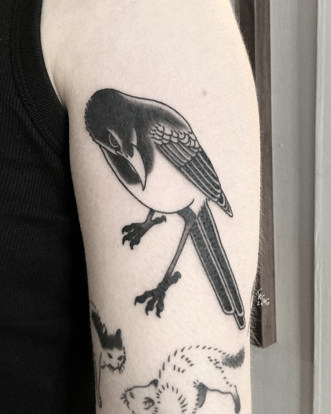 nico-tatuto-tatoueur-bordeaux-talence-oiseau-bird-minimaliste-petit